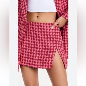 AFRM Melody micro Mini Skirt Size M Pink and Red, Lined slit tweed
